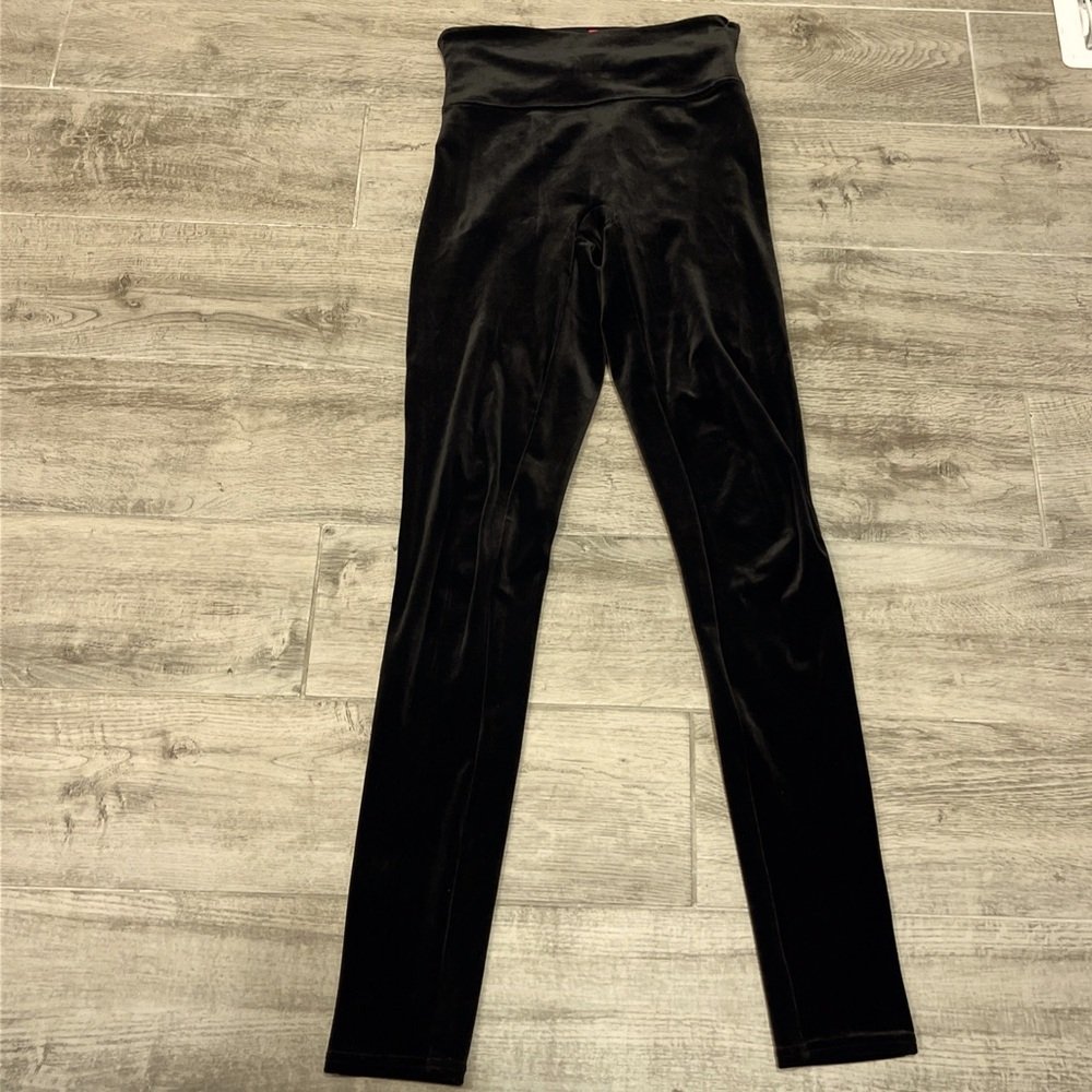 SPANX Black Velvet Leggings Women's Size Small Style 2070 Mid-Rise Waist